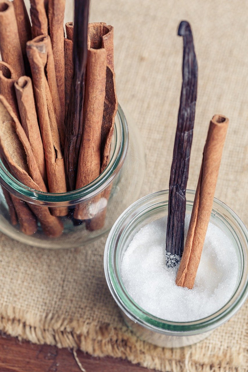 vanilla, cinnamon, spice, food, cooking, natural, ingredient, aroma, sweet, stick, aromatic, brown, seasoning, sugar, condiment, gourmet, spicy, flavor, fresh, pastry, from above, tasty, bakery, brown cooking, vanilla, vanilla, vanilla, vanilla, vanilla